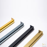 RCS027 - EDGE RECESSED PULL (EM) / L250MM