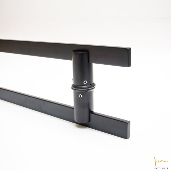 CDP CROSSBOW STAINLESS STEEL DOOR PULL / L600MM - BLACK