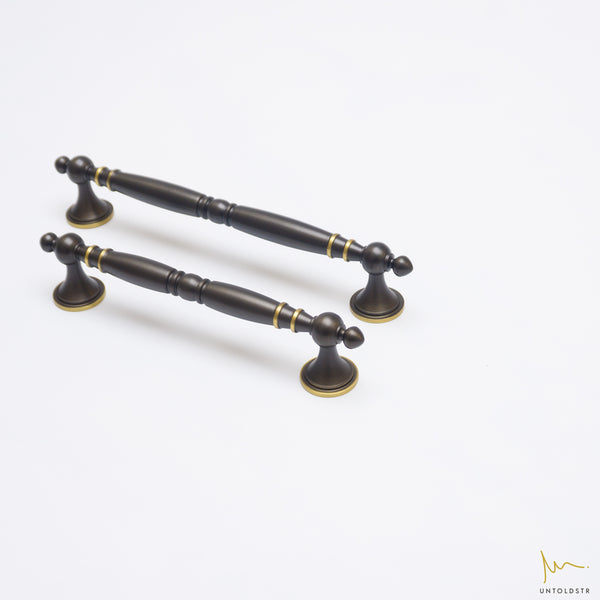 CLAUDIA - ANTIQUE BRASS / AB02