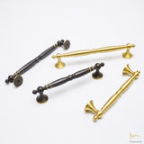 CLAUDIA - ANTIQUE BRASS / AB02